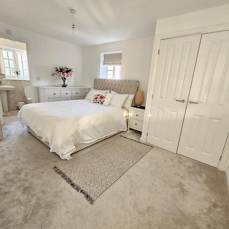 Bicester Kingsmere Accommodation With Ensuite Eksteriør bilde